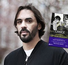 Portrait de Gringe avec la couverture de son livre